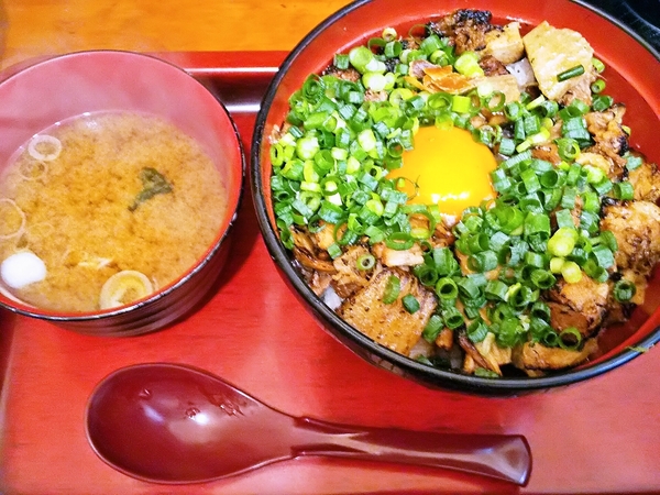 豚玉丼