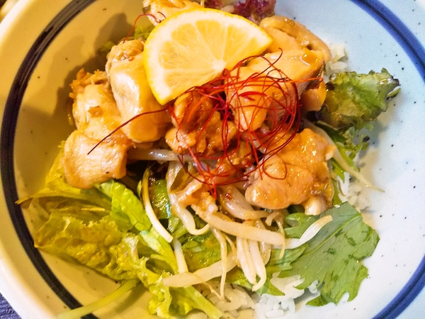 鶏の香味焼き丼