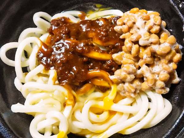 キーマ納豆うどん