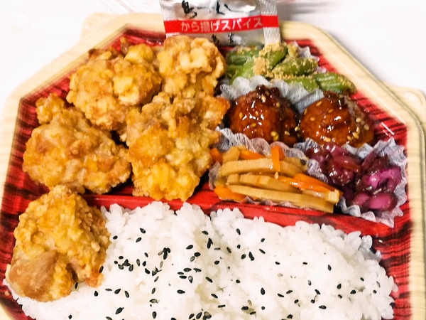 てんこ盛り唐揚弁当