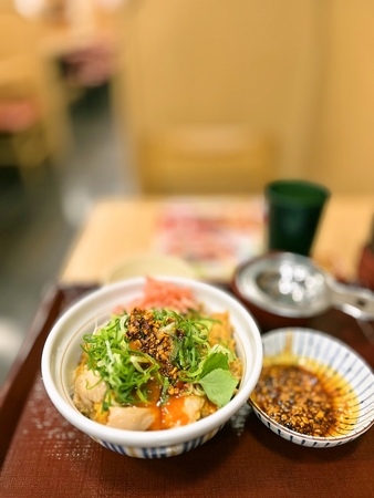 ネギラー油親子丼