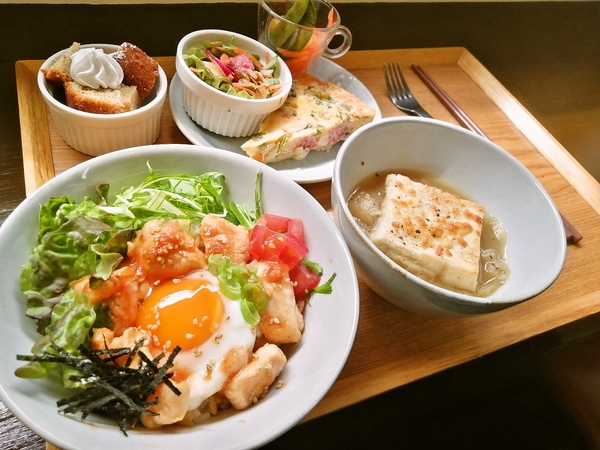 チキンユッケ