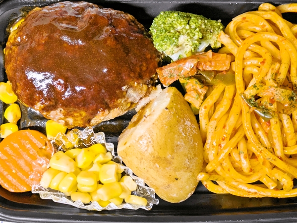 お肉屋さんのデミハンバーグ