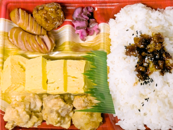 鶏肉店の鶏弁当