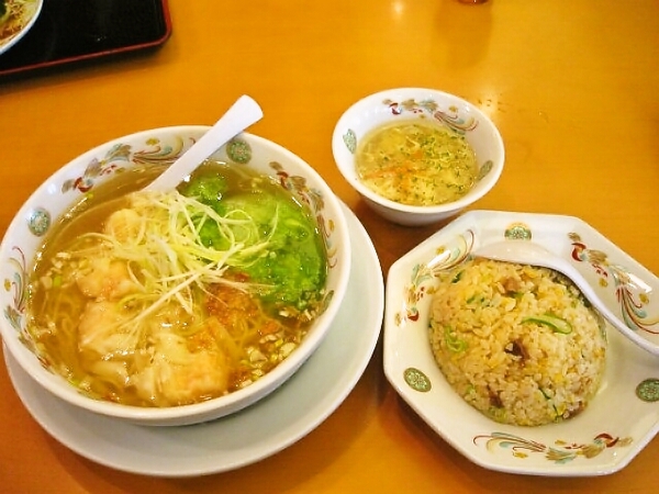 餃子の大将　太子店「プリプリエビワンタン麺」