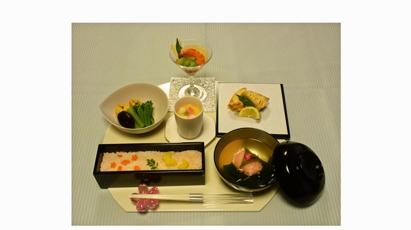 4月のおもてなし料理　　ｂｙ　茶懐石料理教室  「宗明庵」
