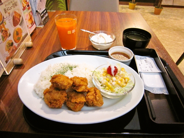 快活CLUB　唐揚げランチ大盛　ドリンクバー付　734円