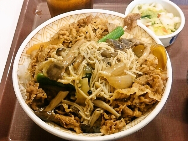 きのことアスパラ牛丼(すき家)