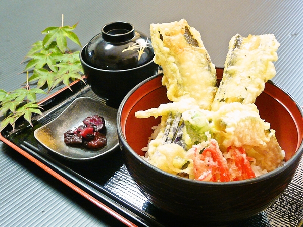 穴子と夏野菜の天丼