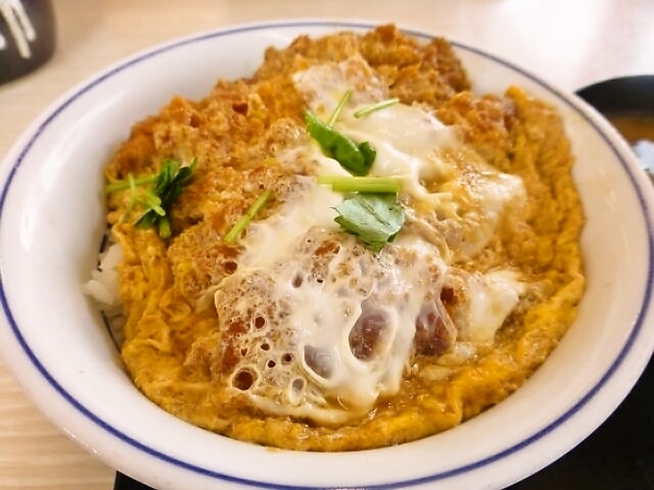 ただ今、かつやは１５０円引き！カツ丼竹です♪