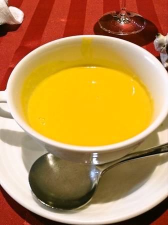 カボチャの温製スープ