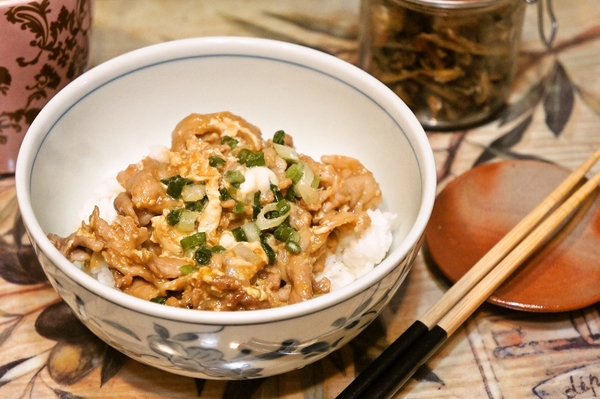 一人飯に！５分でパパッとハマるずぼら豚丼でランチ