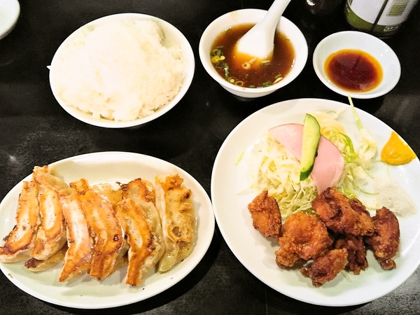 餃子とご飯W大盛り定食