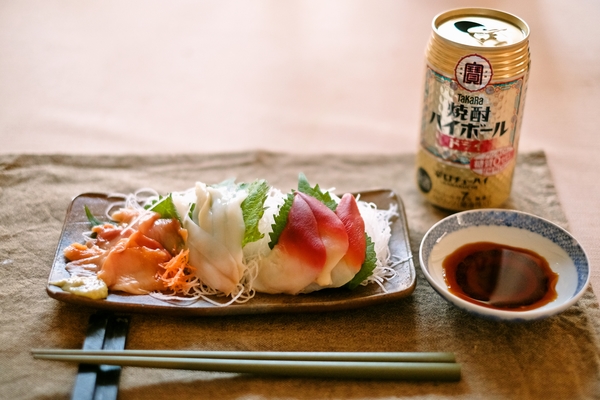 やむなく休みで昼飲み、明日からは頑張れる？