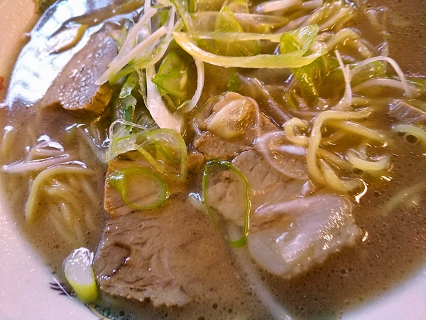 クラシックな豚骨醤油ラーメン