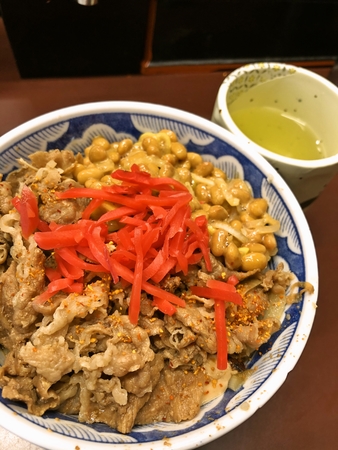 牛丼、なっとうトッピング