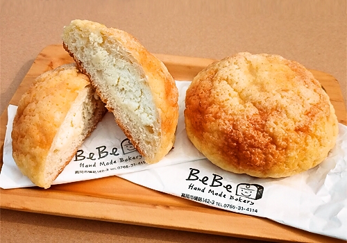 Hand Made Bakery BeBe 夏限定 『冷やしメロンパン』