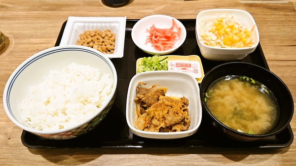 吉野家の納豆牛小鉢定食