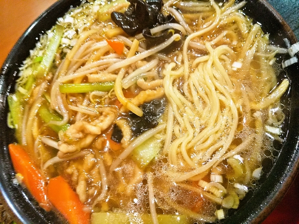 横浜ご当地麺のサンマー麺