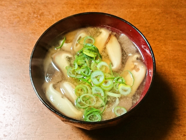 ミヤサイ＠京都・福知山の２年ものの黒大豆味噌で作った味噌汁