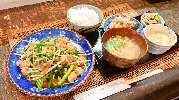 ＨＡＮＮＡＲＩ　ＤＯ＠京都・福知山のランチ「ホルモン炒め」②