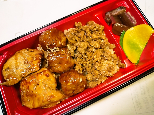 鶏尽くし弁当