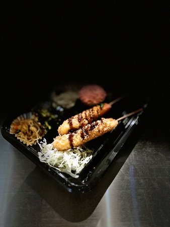 串カツ弁当