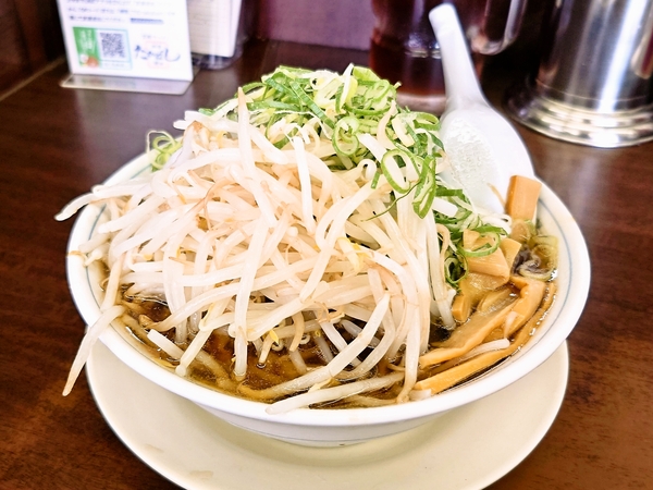 たかばしラーメン並 麺バリカタ ねぎ＆もやしダブル