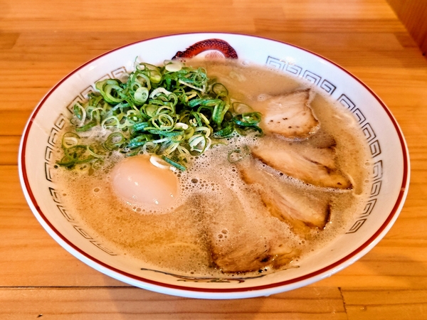 長浜ラーメン一番 福知山駅前店のラーメン＋味玉