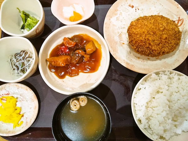 夕食無料のホテル