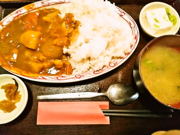 昭和なカレー定食