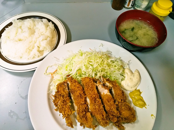 チキンカツ定食