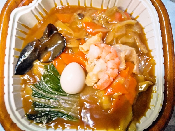 具沢山の中華丼