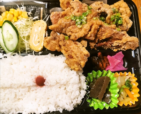 唐揚げ弁当