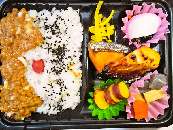 朝弁当