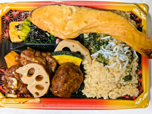 鮭足し弁当