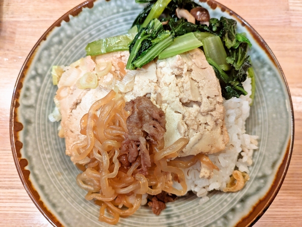 すき焼き風煮丼