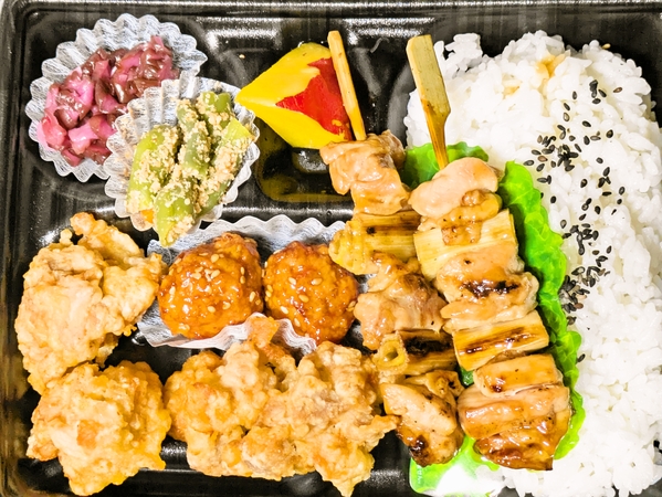 鶏尽くし弁当