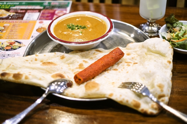 シークカバブを添えて