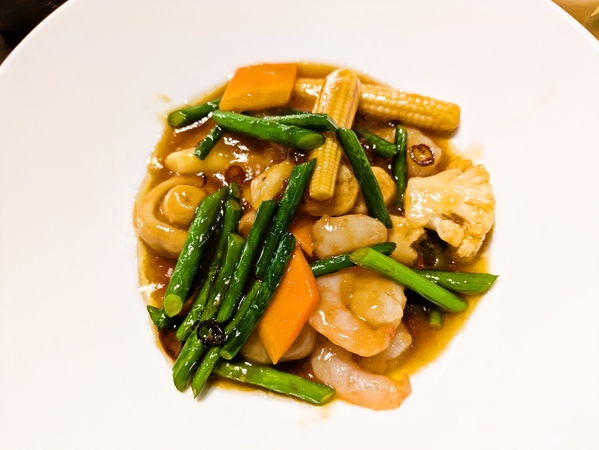 海老と野菜のニンニク唐辛子炒め