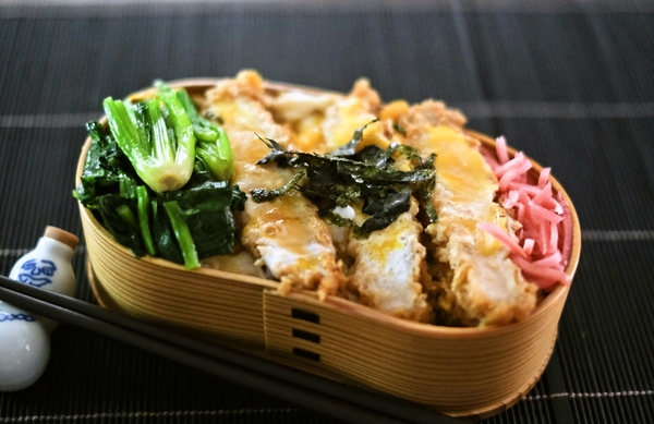 カツ丼弁当