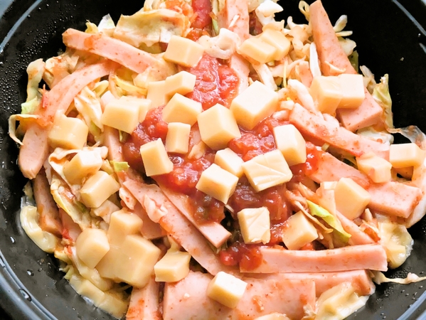 ＨＯＴタコサラダ