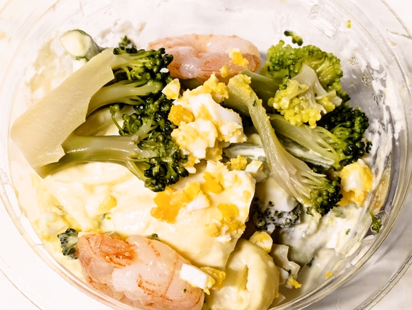 海老とブロッコリーのサラダ