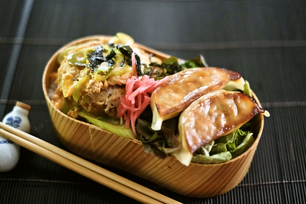 餃子弁当
