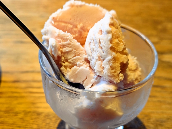 ストロベリーアイス