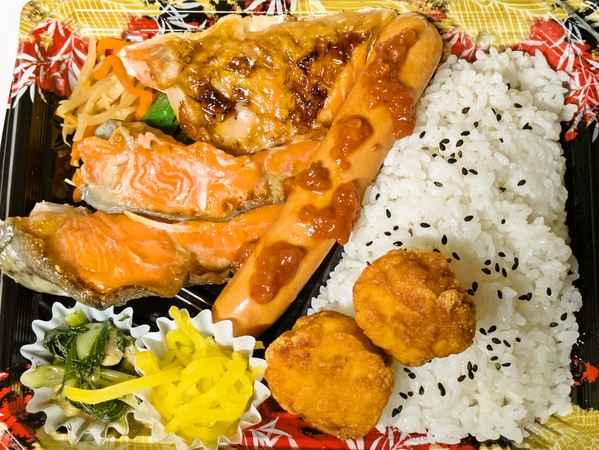 色々乗っけ弁当