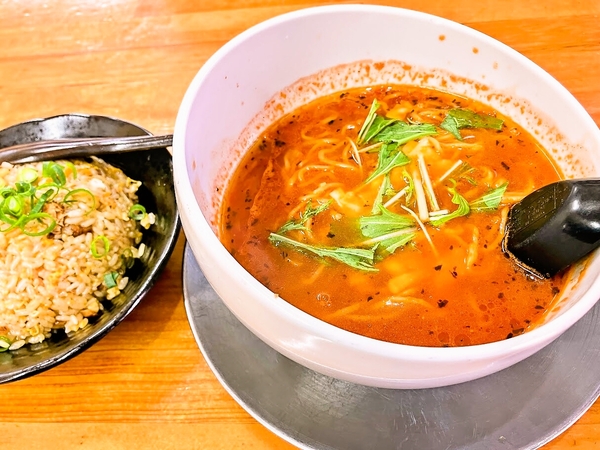 トマトラーメン炒飯セット　天隆