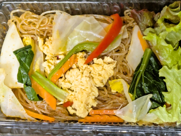 トムヤムクン春雨炒め