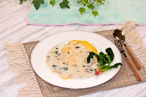 ホワイトソースオムライス☆