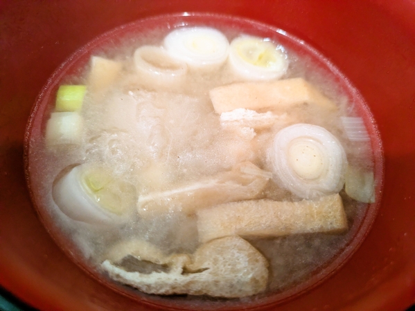 熱々味噌汁